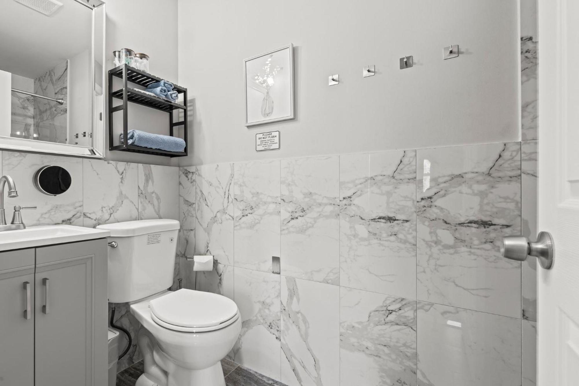 Uptown Gem! A Family Home Free Early Check-In! Philadelphia Bagian luar foto